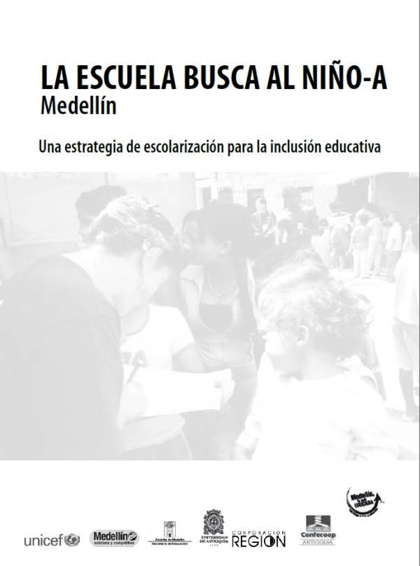 La escuela busca el niño-a Medellín