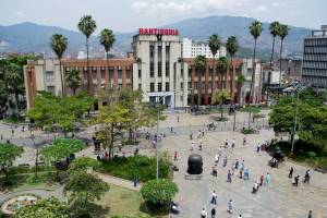 Museo de Antioquia: un edificio que habla de arte y comunidad